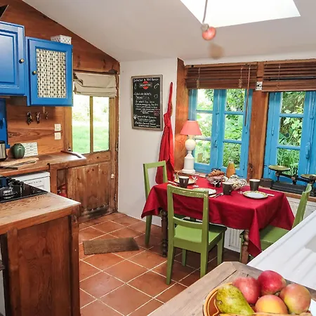 בית נופש Le Petit Poirier By Interhome פואסננט